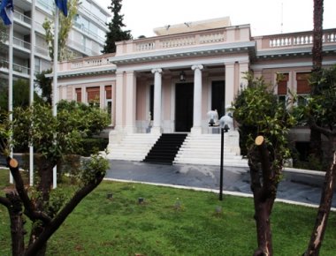 Έντονες διαβουλεύσεις στη κυβέρνηση από σήμερα για αξιολόγηση – Κυπριακό